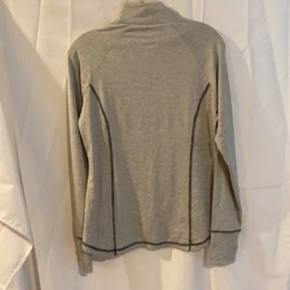 Arizona Wildcats pull Over w/ 1/4 Neck Buttons & thumb holes women’s size M New - Picture 9 of 9